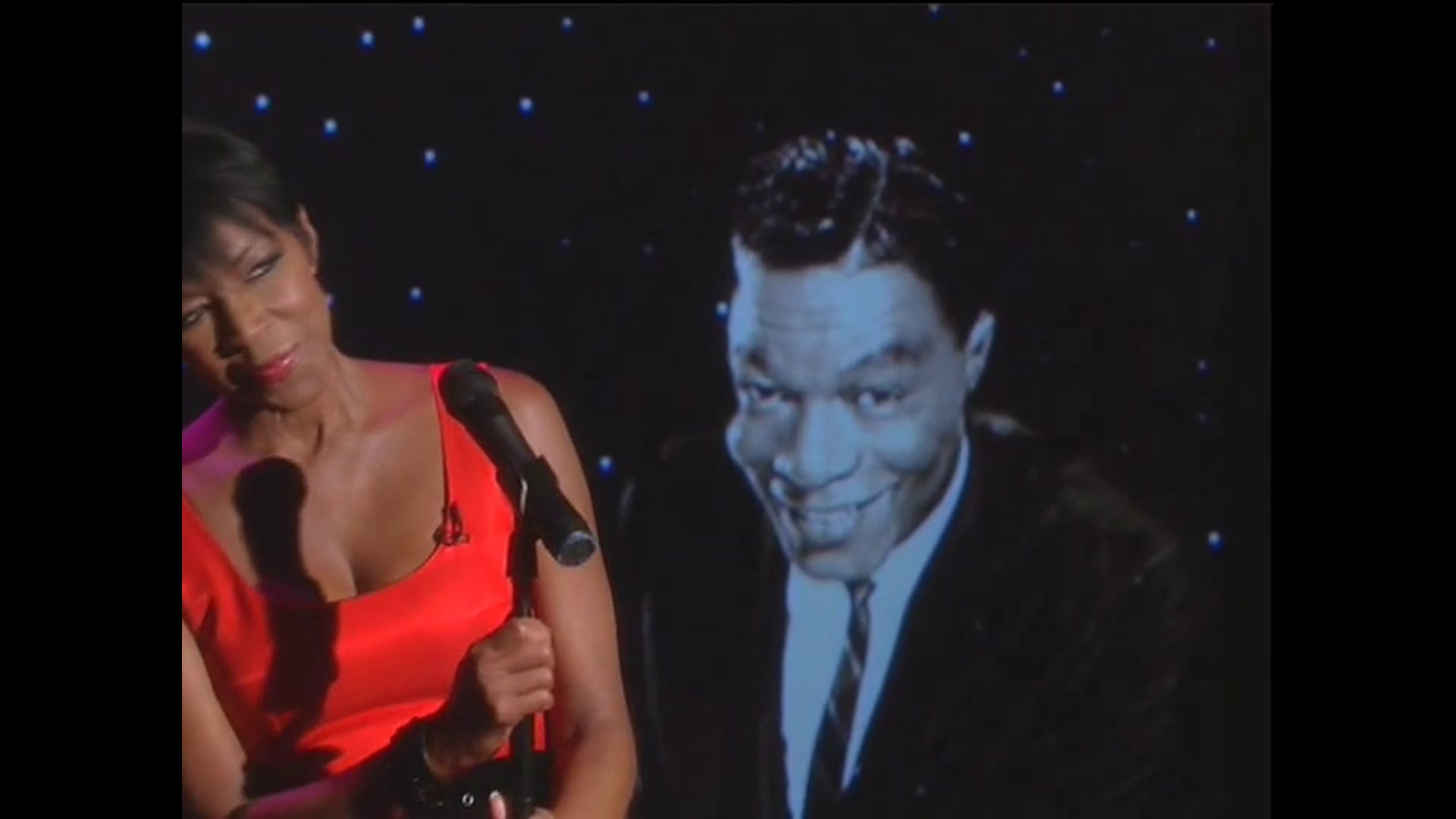 Natalie + Nat King Cole - Walking My Baby Back Home